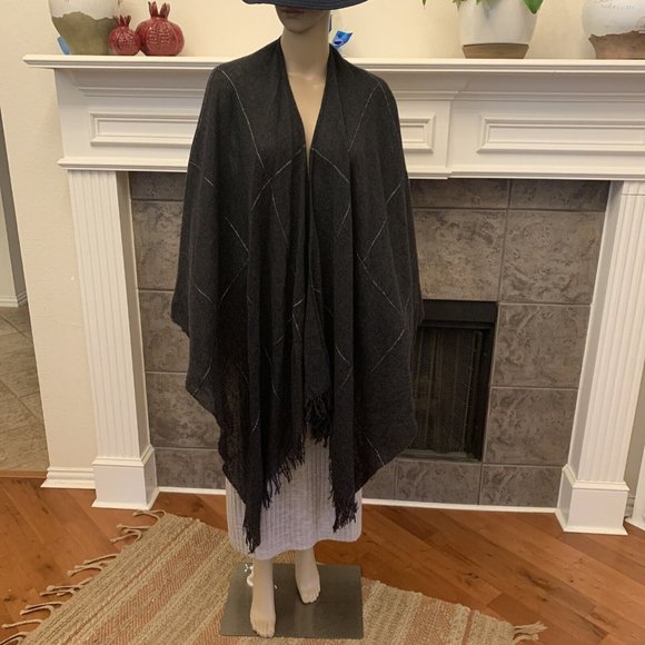 NWT Eileen Fisher Charcoal Virgin Wool Serape OS/TU - Picture 4 of 6